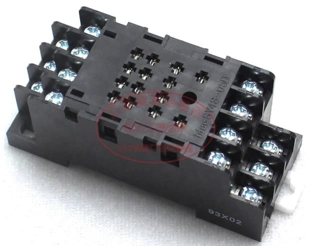 Колодка реле SY4S-05D IDEC