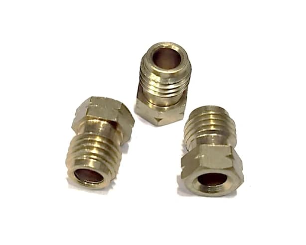 Соединительный штуцер системы смазки 15326C