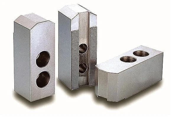 Cтальные мягкие накладные заостренные кулачки (3 шт.) для гидравлических патронов ⌀135 мм, 62x25х30 мм, паз 10 мм, МЦ 14 мм, М8