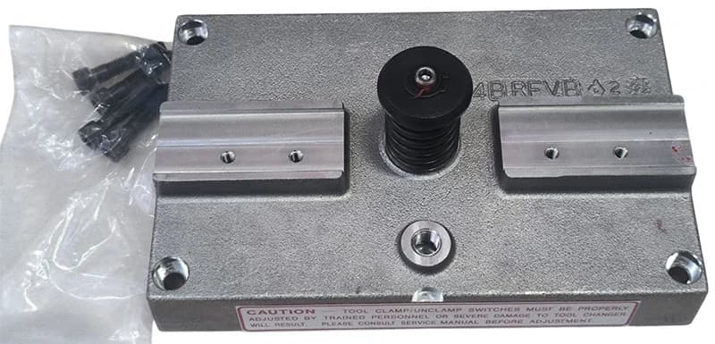 Пневмоцилиндр разжима оправок