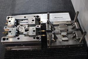 Пресс-форма, изготовленная с помощью фрезерного и токарного оборудования Haas, электроэрозионного станка Mitsubishi Electric и тех. оснастки Erowa.