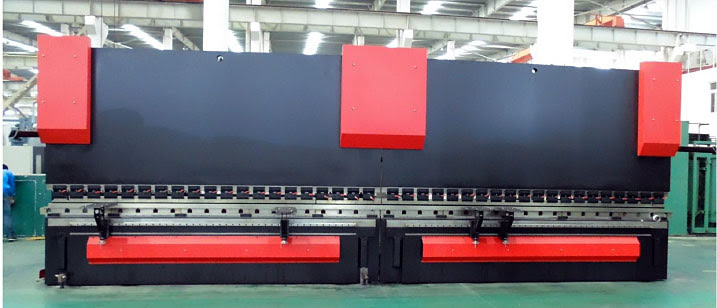 Тандем из двух станков Abamet с общей длиной гиба 8 метров