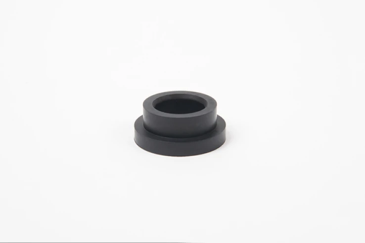 Изолятор для плиты редуктора шпинделя