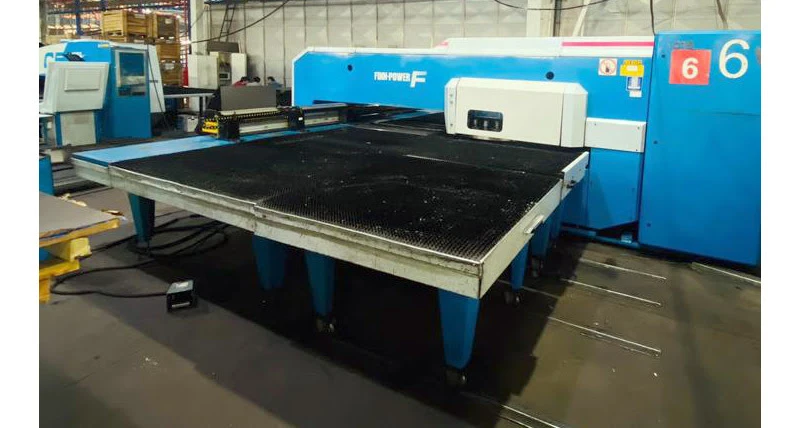 Finn-Power F6-25 (2001 | бу) - Гидравлический координатно-револьверный вырубной пресс c ЧПУ