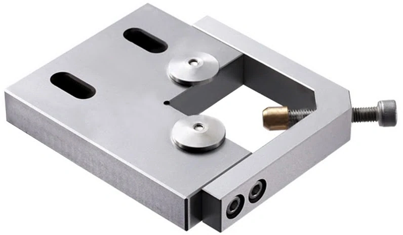 Приспособление для зажима круглых заготовок 10-50 мм