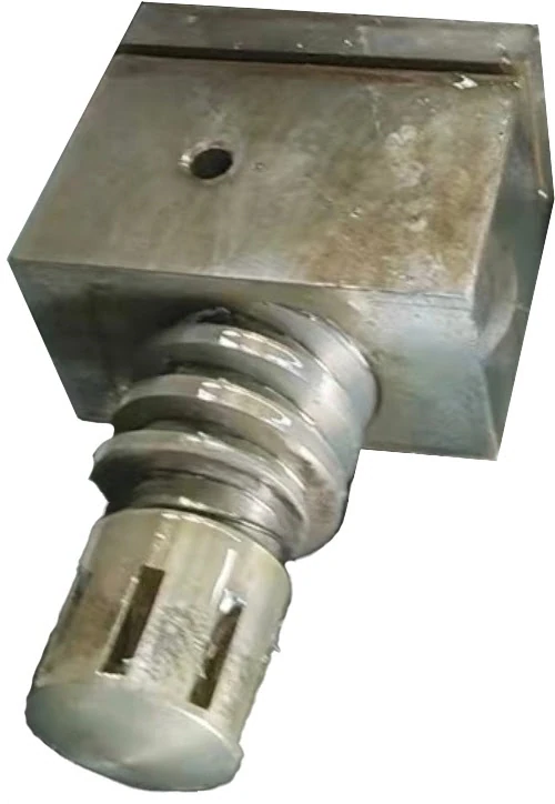 Червячный вал в сборе (левый)